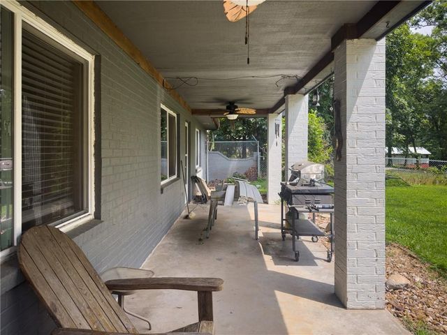 28887 Mortensen Road, Lincoln, MO 65338