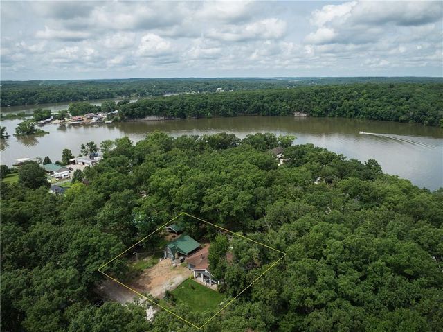 28887 Mortensen Road, Lincoln, MO 65338