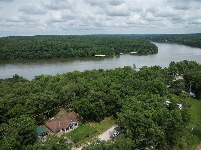 28887 Mortensen Road, Lincoln, MO 65338