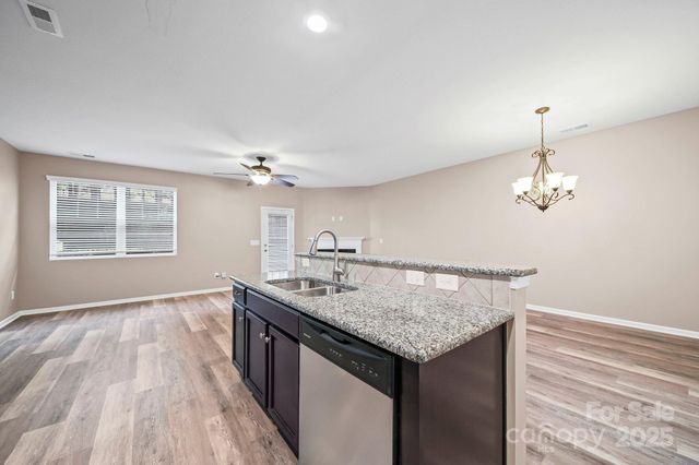 3273 Yarmouth Lane, Gastonia, NC 28056