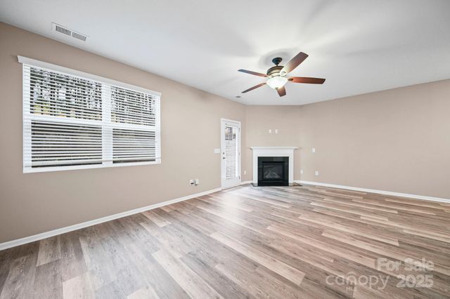 3273 Yarmouth Lane, Gastonia, NC 28056