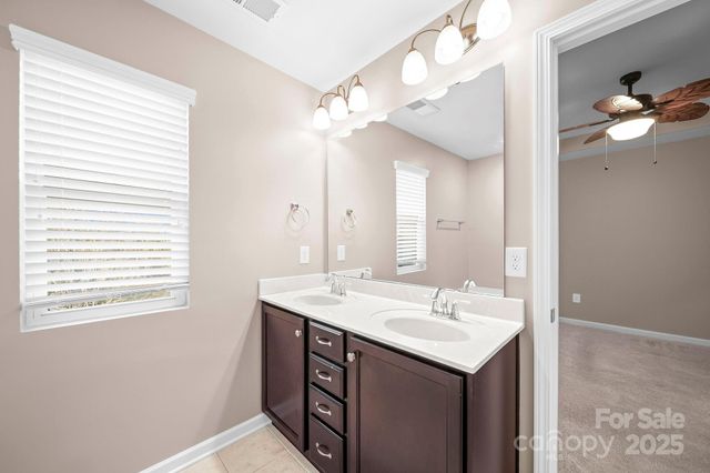 3273 Yarmouth Lane, Gastonia, NC 28056