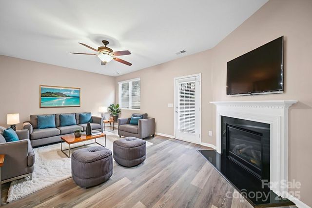 3273 Yarmouth Lane, Gastonia, NC 28056