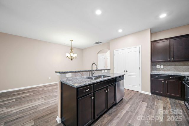 3273 Yarmouth Lane, Gastonia, NC 28056