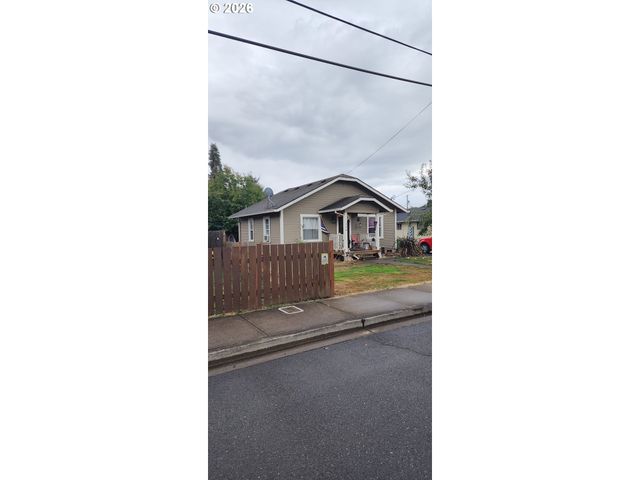 204 CROUSE Way, St Helens, OR 97051