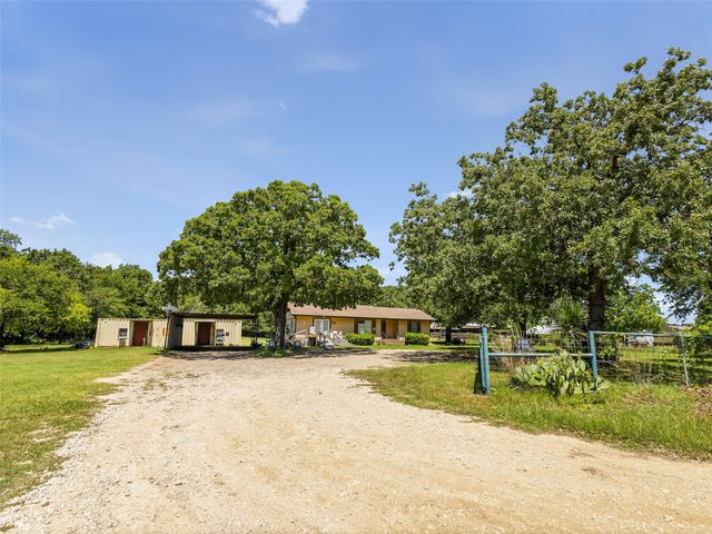 1336 County Road 563, Stephenville, TX 76401