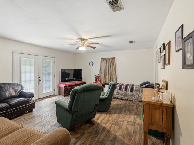 1336 County Road 563, Stephenville, TX 76401
