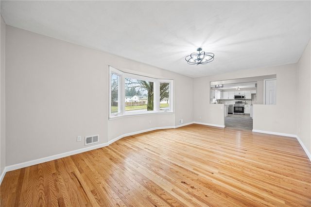 276 Wahl Road, Irondequoit, NY 14609