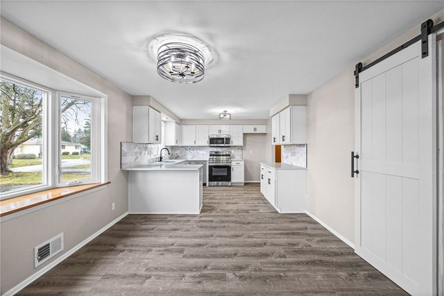 276 Wahl Road, Irondequoit, NY 14609