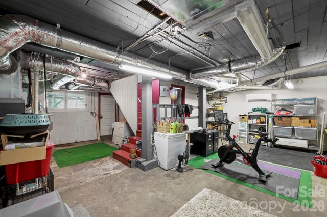 41 Chiles Avenue, Asheville, NC 28803