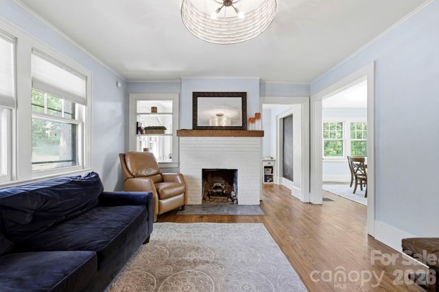 41 Chiles Avenue, Asheville, NC 28803