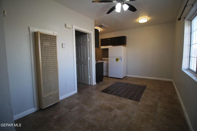 8903 OLD COUNTY Road A, El Paso, TX 79907