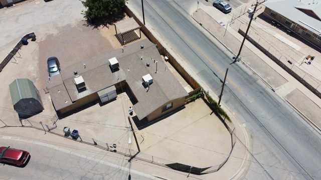 8903 OLD COUNTY Road A, El Paso, TX 79907