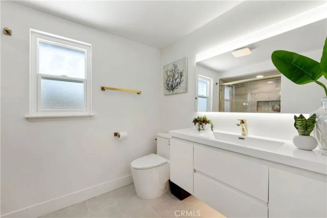 530 Stanford Avenue, Fullerton, CA 92831