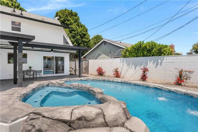 530 Stanford Avenue, Fullerton, CA 92831