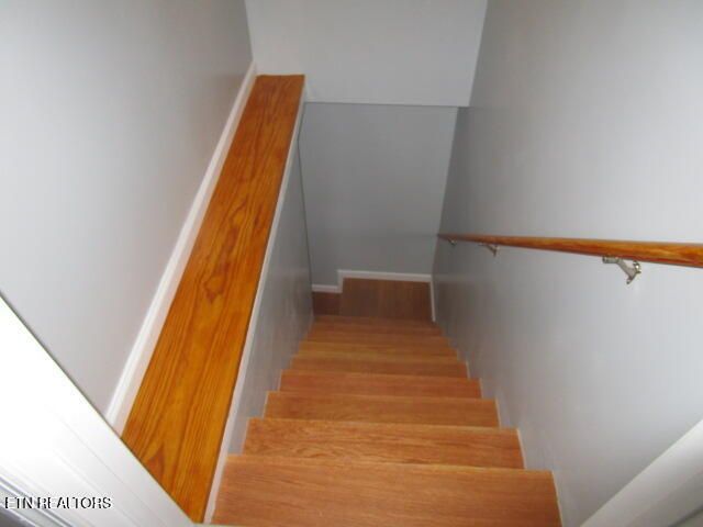 503 Emory Rd, Blaine, TN 37709