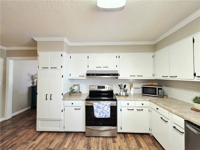 914 Baltimore Ave, Waycross, GA 31501