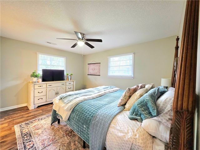 914 Baltimore Ave, Waycross, GA 31501