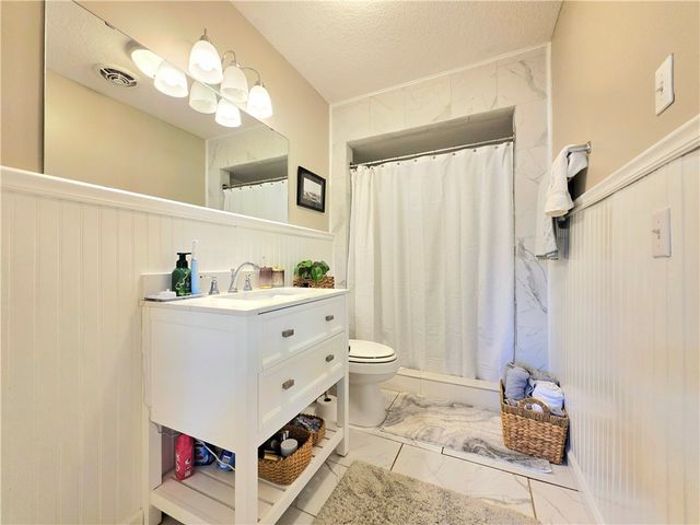 914 Baltimore Ave, Waycross, GA 31501