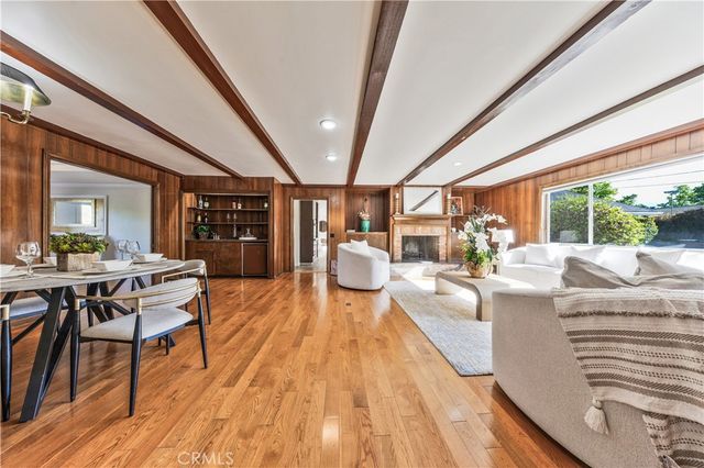 900 Gainsborough, Pasadena, CA 91107