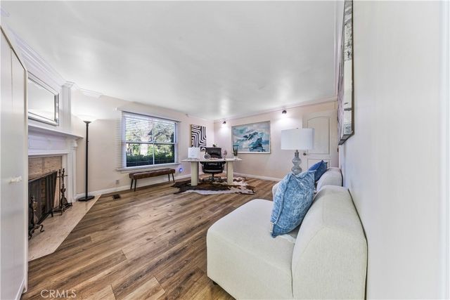 900 Gainsborough, Pasadena, CA 91107