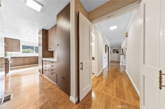 900 Gainsborough, Pasadena, CA 91107