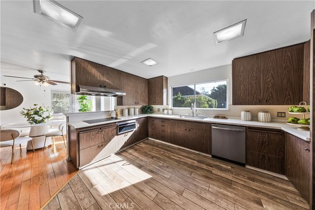 900 Gainsborough, Pasadena, CA 91107
