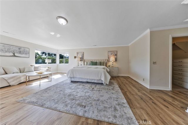 900 Gainsborough, Pasadena, CA 91107