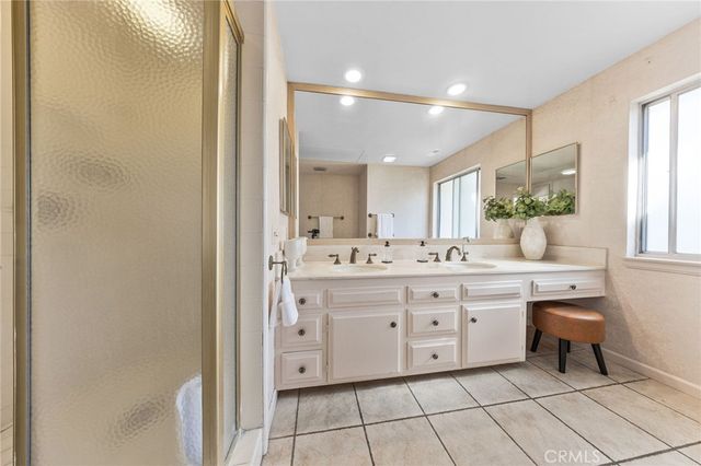 900 Gainsborough, Pasadena, CA 91107