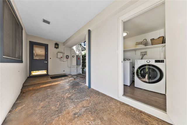 900 Gainsborough, Pasadena, CA 91107