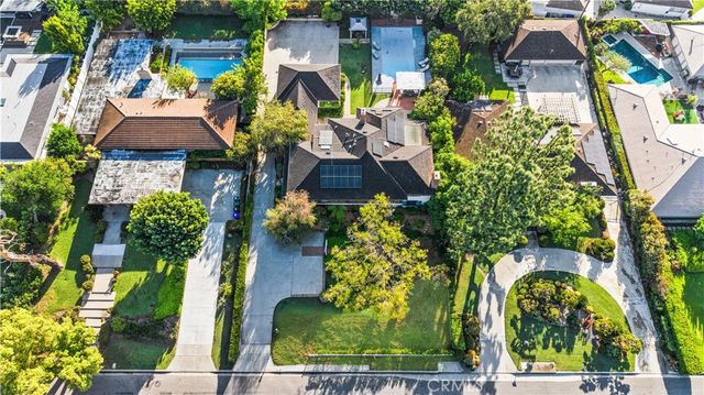 900 Gainsborough, Pasadena, CA 91107