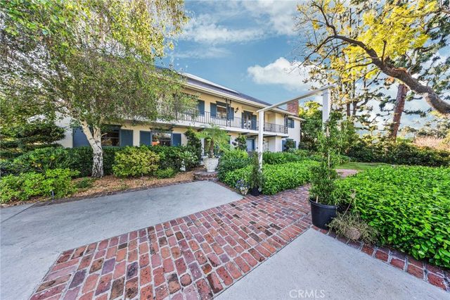 900 Gainsborough, Pasadena, CA 91107