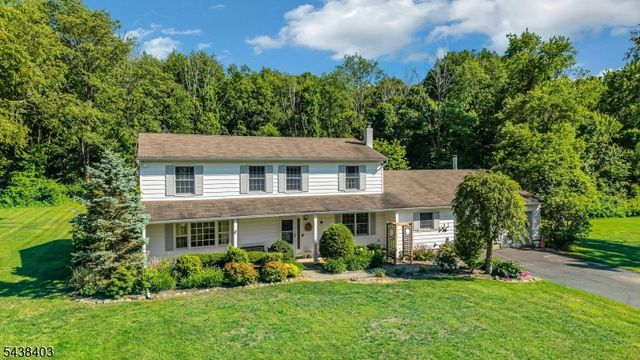 70 Lake Pochung Rd, Vernon Twp., NJ 07461