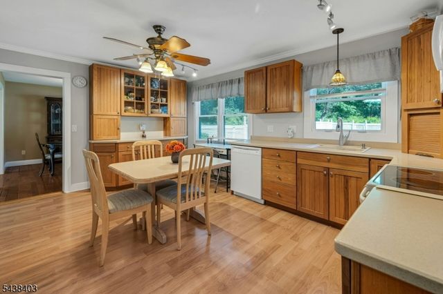 70 Lake Pochung Rd, Vernon Twp., NJ 07461