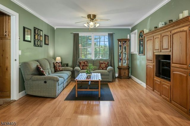 70 Lake Pochung Rd, Vernon Twp., NJ 07461