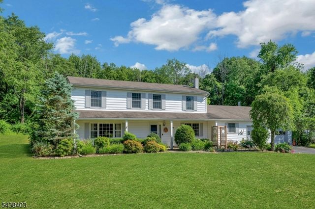 70 Lake Pochung Rd, Vernon Twp., NJ 07461