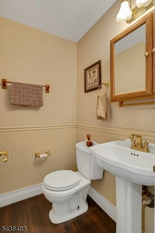 70 Lake Pochung Rd, Vernon Twp., NJ 07461