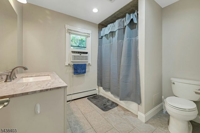 70 Lake Pochung Rd, Vernon Twp., NJ 07461