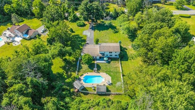 70 Lake Pochung Rd, Vernon Twp., NJ 07461