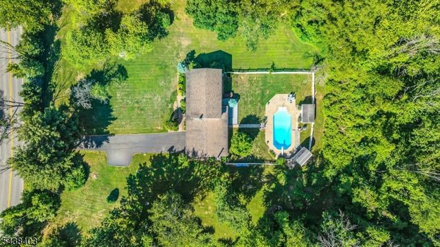 70 Lake Pochung Rd, Vernon Twp., NJ 07461