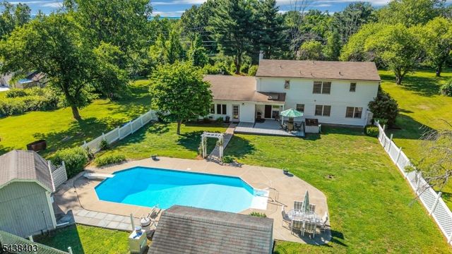 70 Lake Pochung Rd, Vernon Twp., NJ 07461