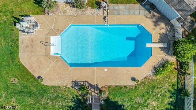 70 Lake Pochung Rd, Vernon Twp., NJ 07461