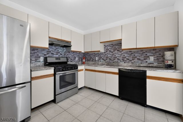 56 Ferguson St C1, Newark City, NJ 07105