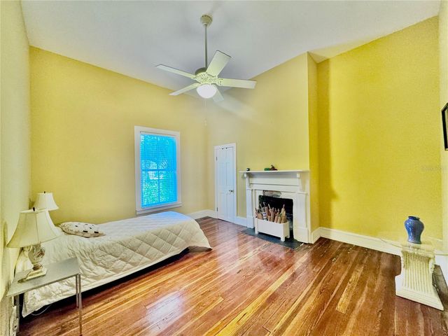 18708 NW 240TH STREET, High Springs, FL 32643