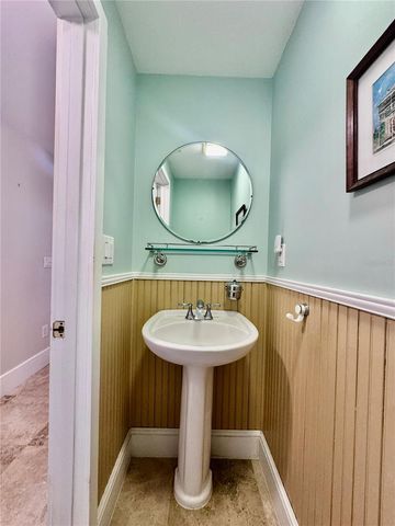 18708 NW 240TH STREET, High Springs, FL 32643