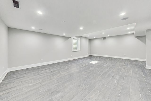 1331 Pfingsten Road, Northbrook, IL 60062