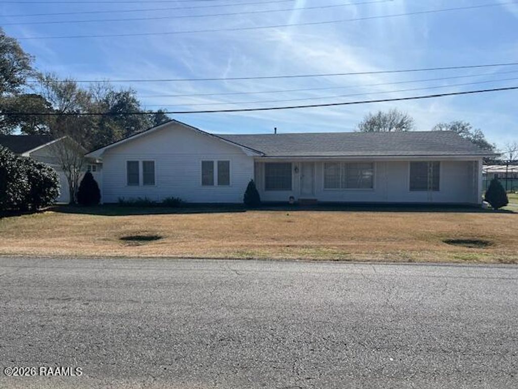 609 Old Kaplan Highway, Abbeville, LA 70510