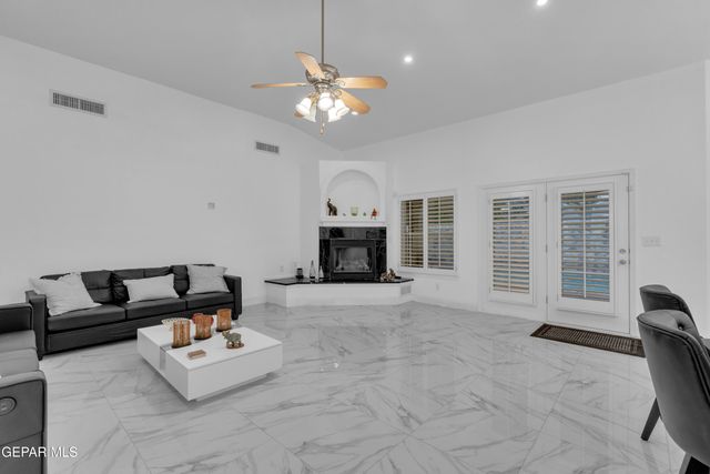 6337 FRANKLIN RED Drive, El Paso, TX 79912