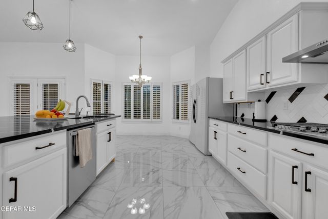 6337 FRANKLIN RED Drive, El Paso, TX 79912