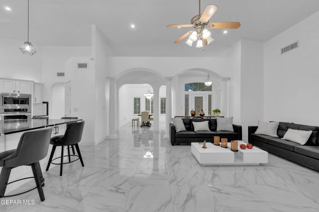 6337 FRANKLIN RED Drive, El Paso, TX 79912